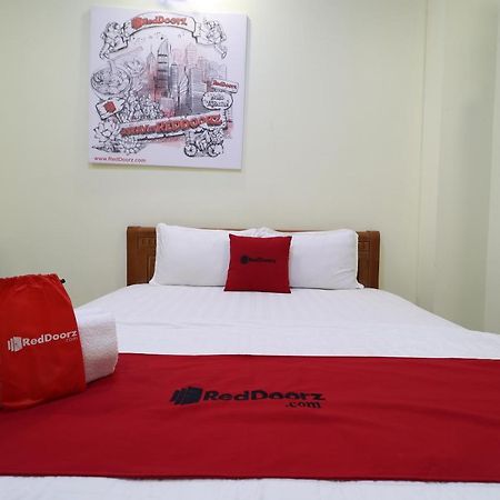 Reddoorz Plus @ Dong Den Street Hotel Ho Chi Minh-Byen Eksteriør billede