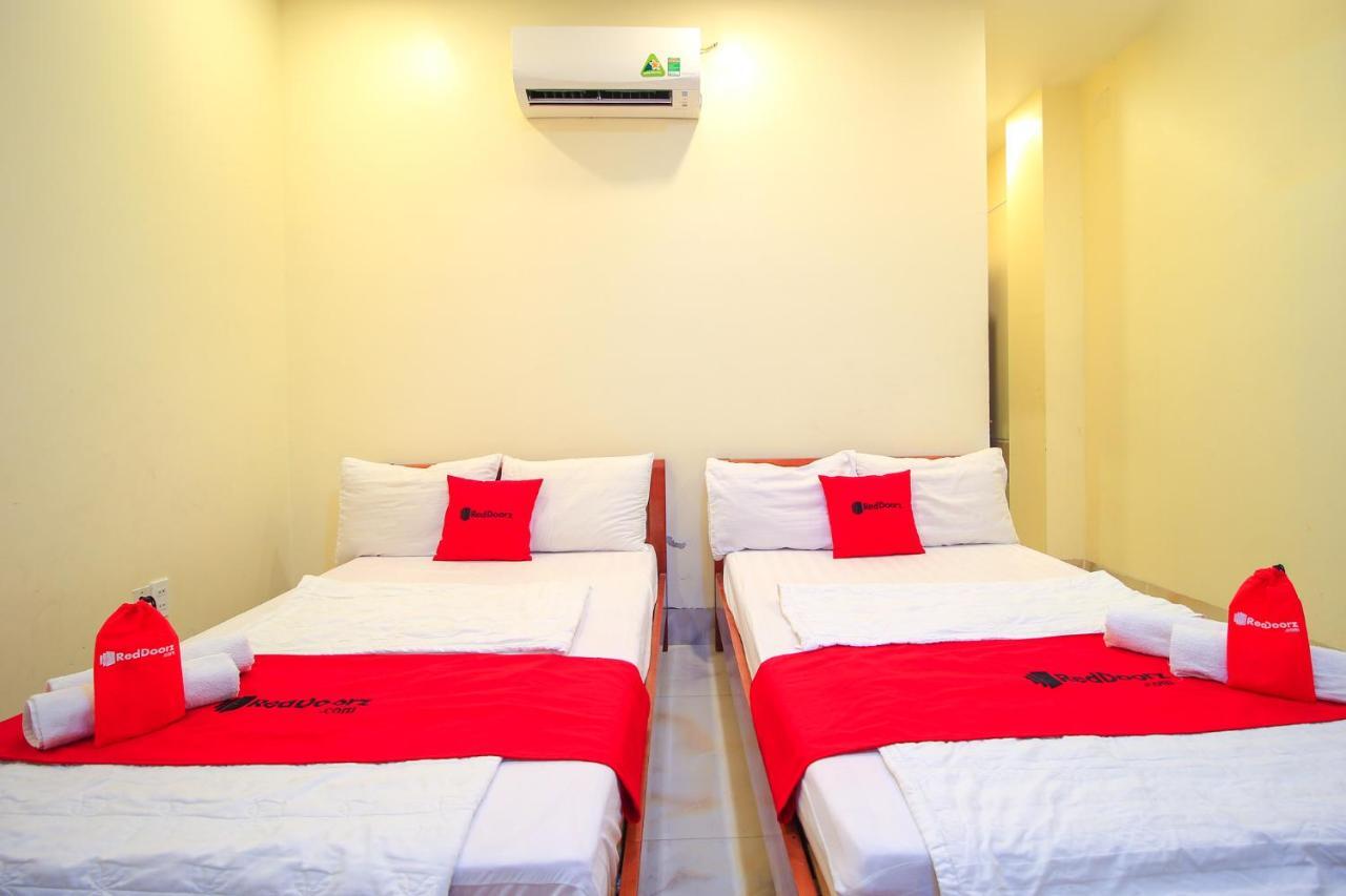Reddoorz Plus @ Dong Den Street Hotel Ho Chi Minh-Byen Eksteriør billede