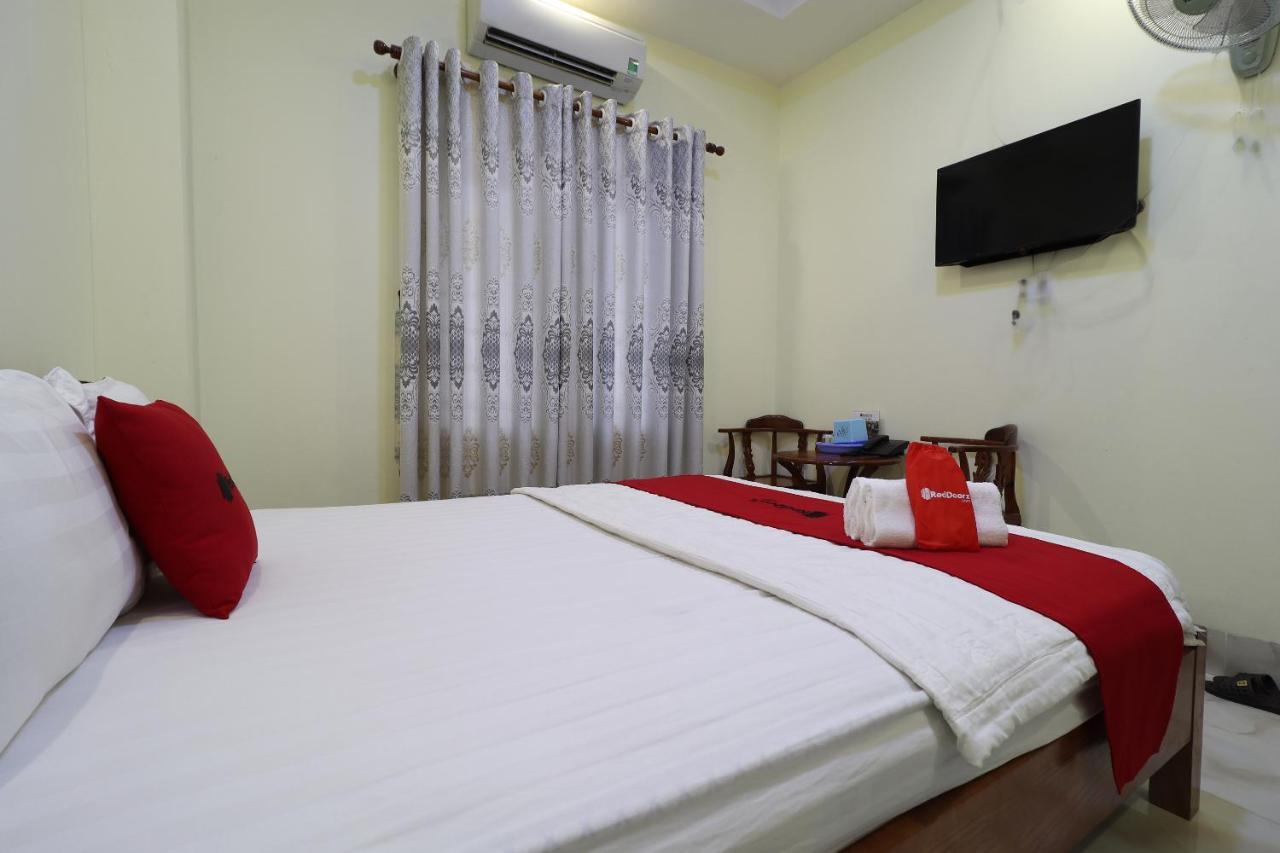 Reddoorz Plus @ Dong Den Street Hotel Ho Chi Minh-Byen Eksteriør billede