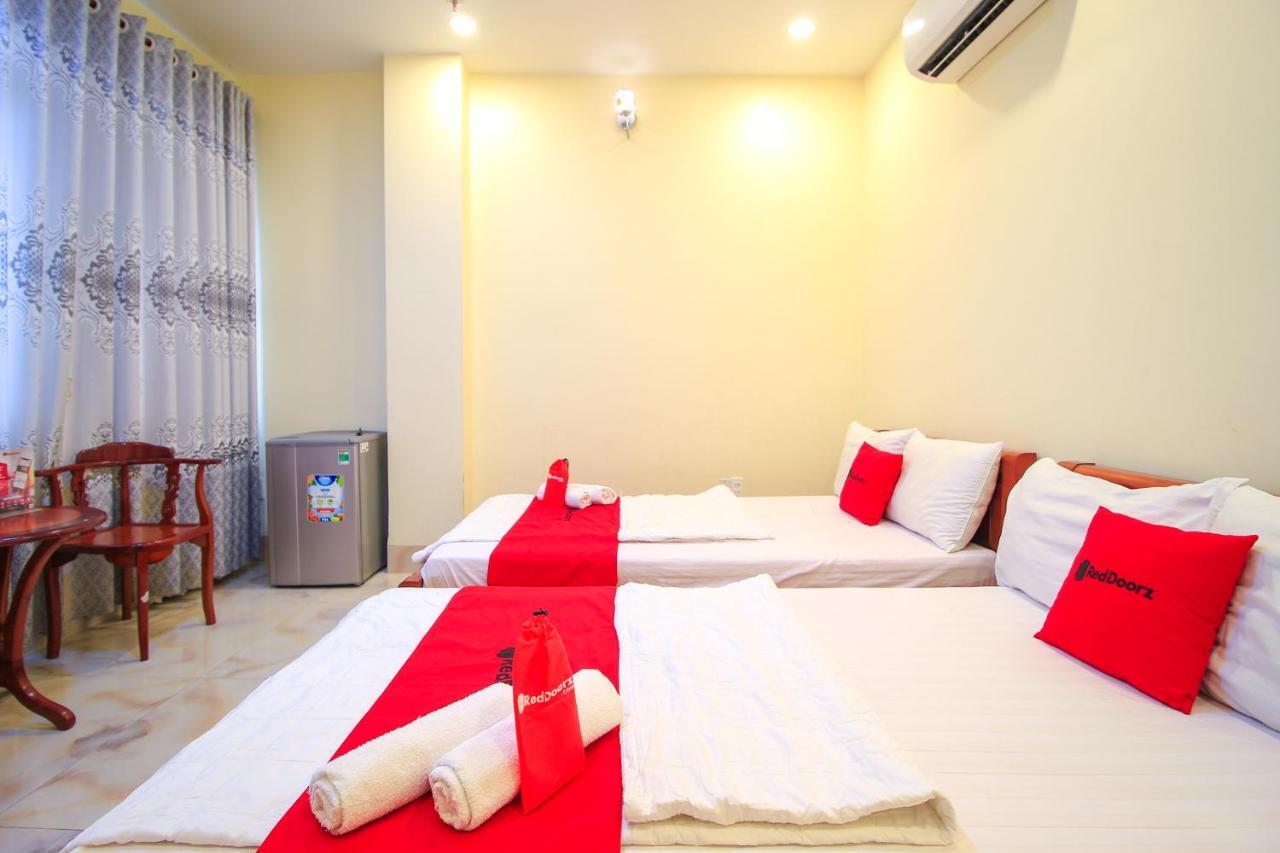 Reddoorz Plus @ Dong Den Street Hotel Ho Chi Minh-Byen Eksteriør billede